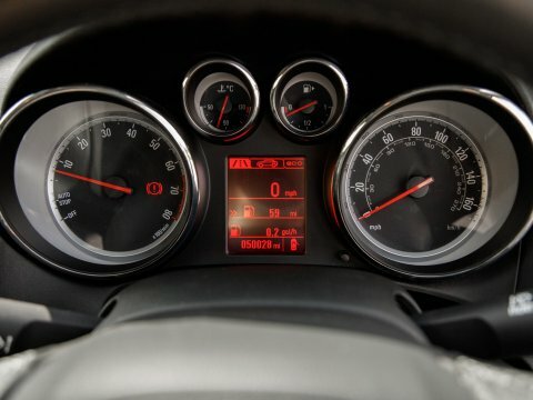 Vauxhall Astra GTC 2.0T 16V Vxr Red #13
