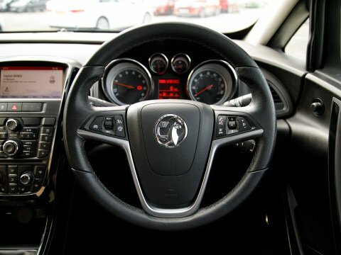 Vauxhall Astra GTC 2.0T 16V Vxr Red #19