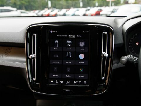 Volvo C40 Core Black #31