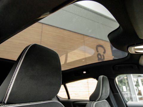 Volvo C40 Core Black #36