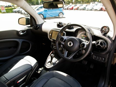 Smart Fortwo Coupe Eq Fortwo Prime Exclusive Black #4