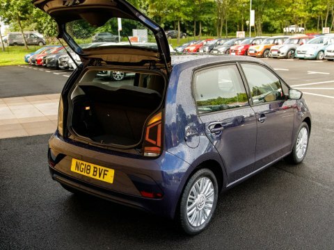 Volkswagen Up Move Up White #30