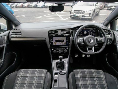 Volkswagen Golf Hatchback FL67BJV White #3