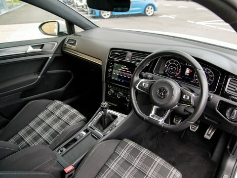 Volkswagen Golf Hatchback FL67BJV White #4