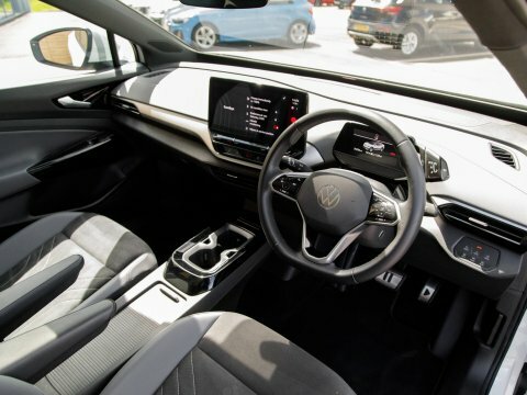 Volkswagen ID.5 Suv White #4