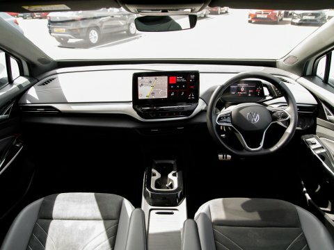 Volkswagen ID.5 Suv White #3