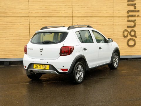 Dacia Sandero Stepway Suv White #2