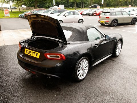 Fiat 124 Spider Red #33