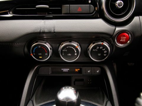 Fiat 124 Spider Red #31