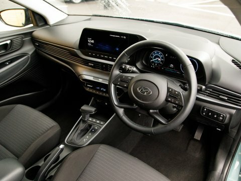 Hyundai I20 Hatchback Green #4