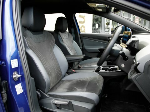 Volkswagen ID.4 Max Black #39