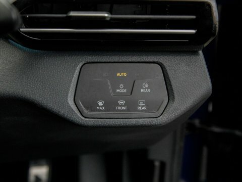 Volkswagen ID.4 Max Black #16