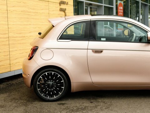 Fiat 500E 500E Red Black #7