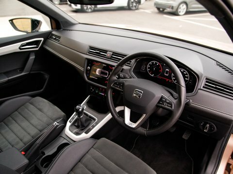 Seat Arona Suv RY19UOD Gold #4