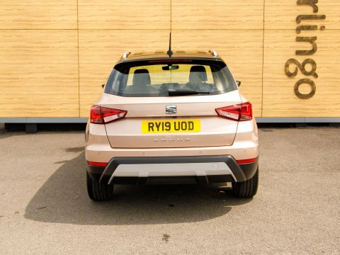 Seat Arona Suv RY19UOD Gold #6