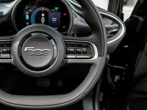 Fiat 500E 42Kwh Icon Black #19