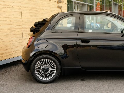 Fiat 500E 42Kwh Icon Black #7