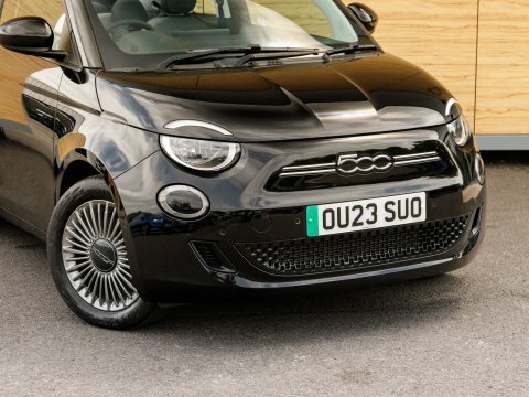 Fiat 500E 42Kwh Icon Black #10