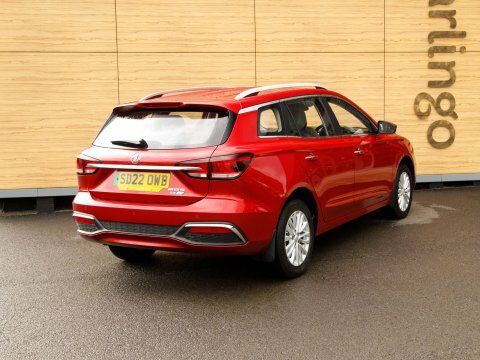 MG MG5 Estate Red #2