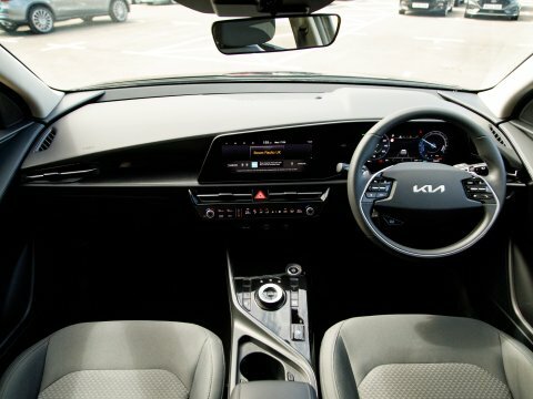 Kia Niro Suv Black #3