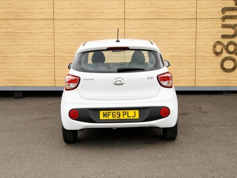 Hyundai I10 Hatchback White #6