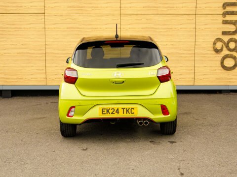 Hyundai I10 Hatchback Yellow #6