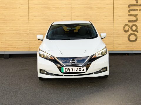 Nissan Leaf Hatchback White #5