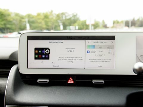 Hyundai Ioniq 5 Hatchback White #28