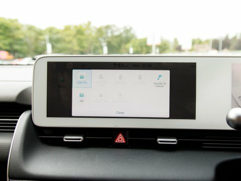 Hyundai Ioniq 5 Hatchback White #34