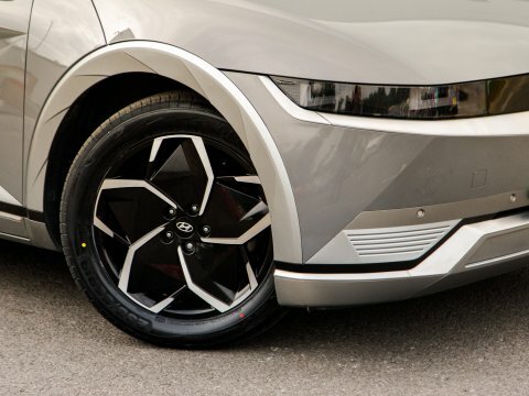 Hyundai Ioniq 5 Hatchback White #11