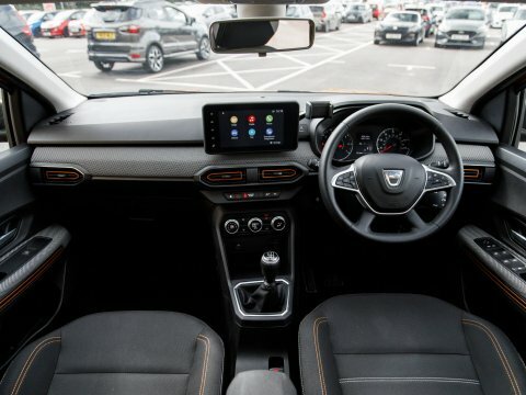 Dacia Sandero Stepway Hatchback Orange #3
