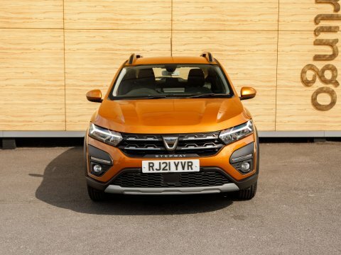 Dacia Sandero Stepway Hatchback Orange #5