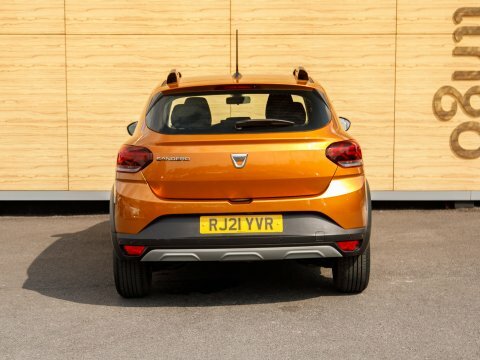 Dacia Sandero Stepway Hatchback Orange #6