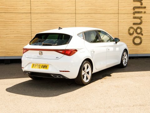 Seat Leon Hatchback FP70AWH White #2