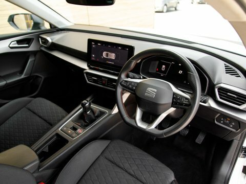 Seat Leon Hatchback FP70AWH White #4