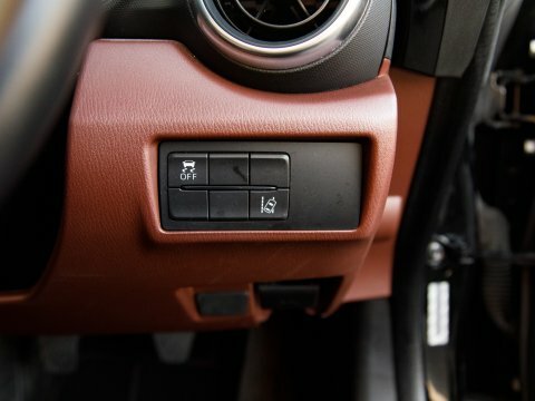 Mazda MX-5 Se-l Nav Red #15