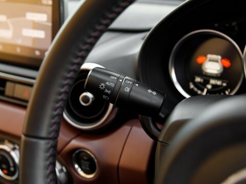 Mazda MX-5 Se-l Nav Red #16