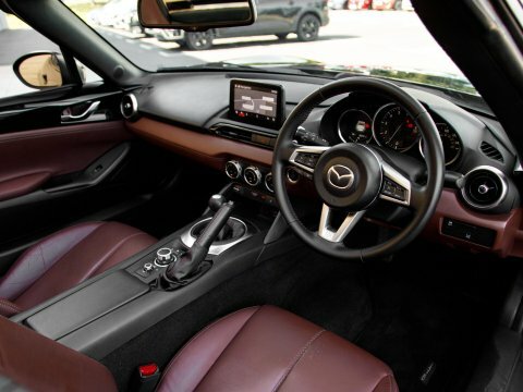 Mazda MX-5 Convertible Black #4