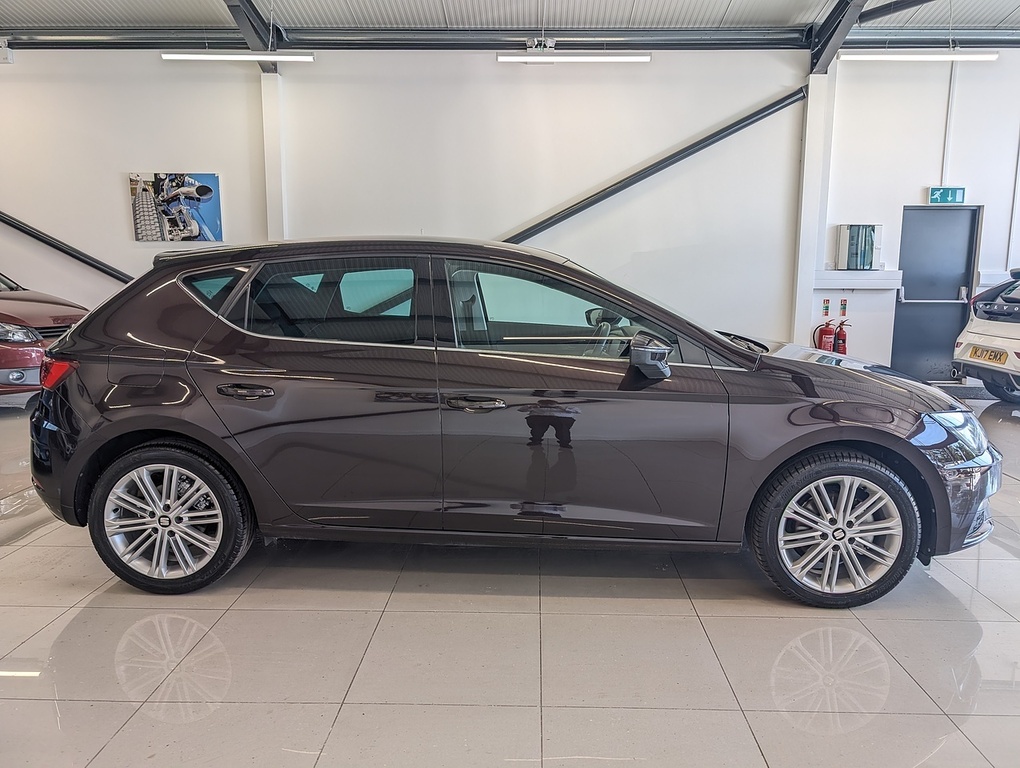 Seat Leon Tsi Xcellence Technology LV67EKR Purple #6