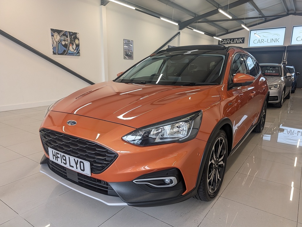 Ford Focus T Ecoboost Active X Orange