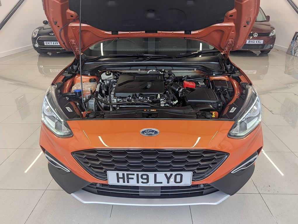 Ford Focus T Ecoboost Active X HF19LYO Orange #5