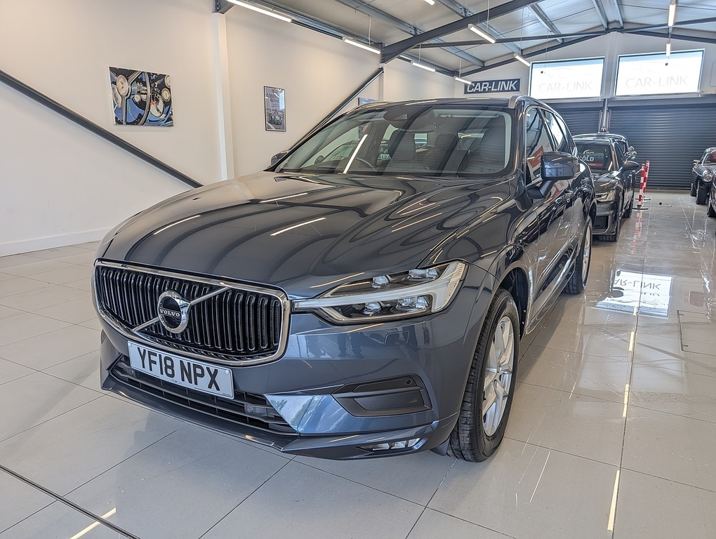 Volvo XC60 D4 Momentum Pro Blue