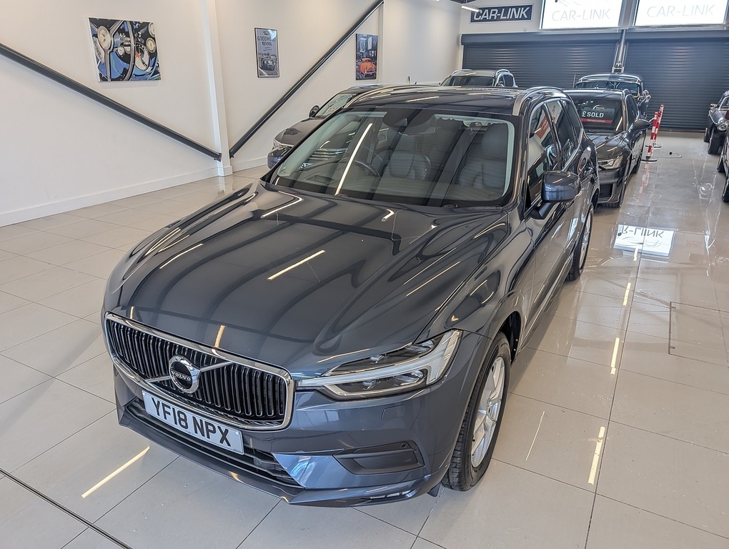 Volvo XC60 D4 Momentum Pro YF18NPX Blue #2