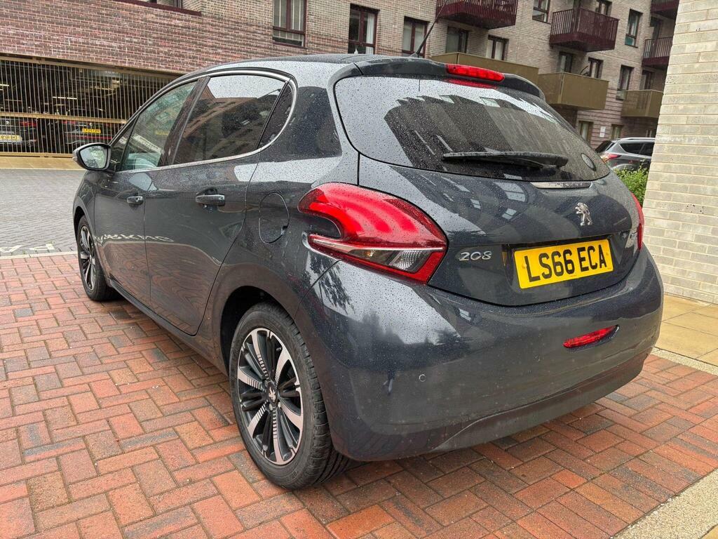 Peugeot 208 1.2 Puretech Allure Premium Euro 6 Grey #2