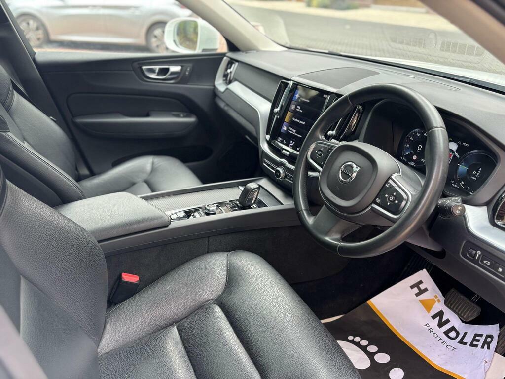 Volvo XC60 Suv Black #32