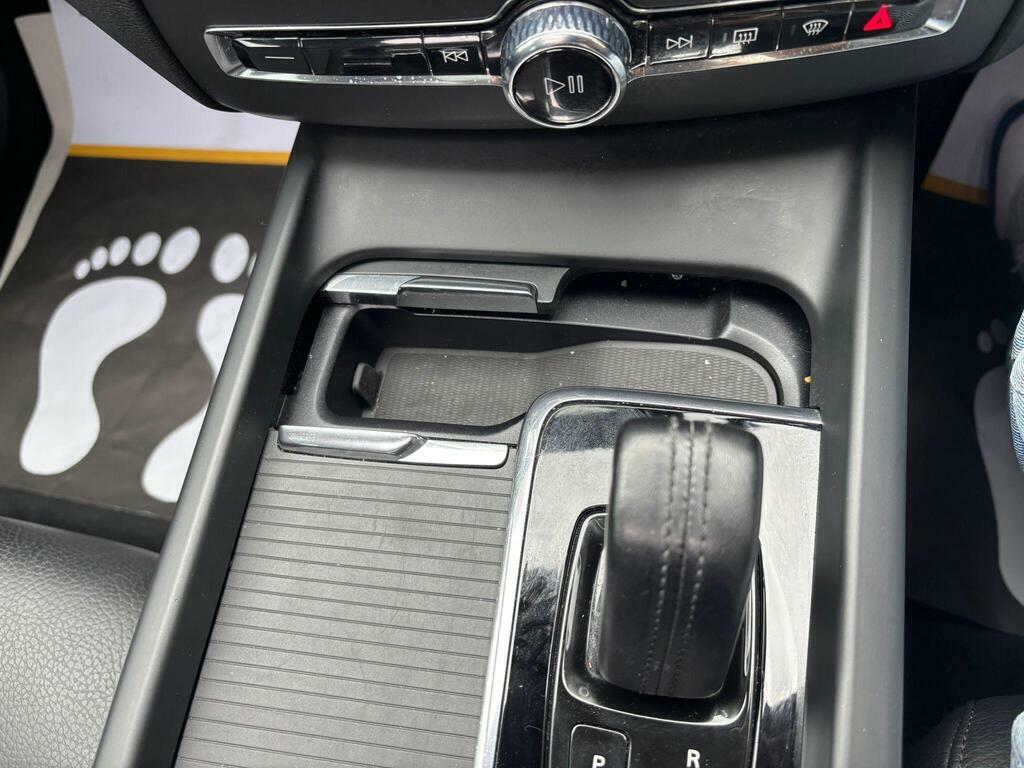 Volvo XC60 Suv Black #34