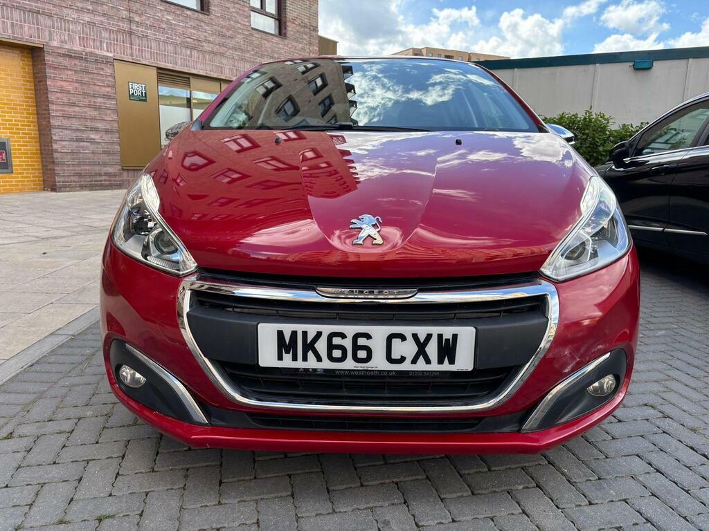 Peugeot 208 1.2 Puretech Allure Eat Euro 6 S S Red #5