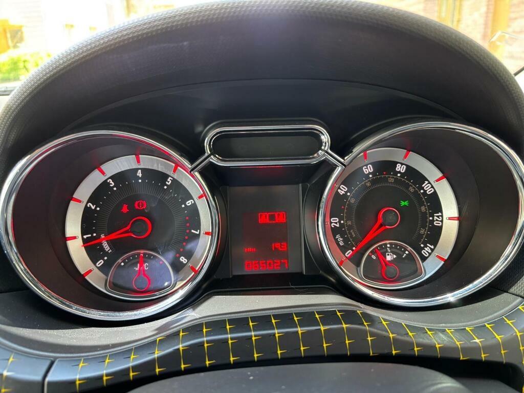 Vauxhall Adam 1.4I Jam White #44