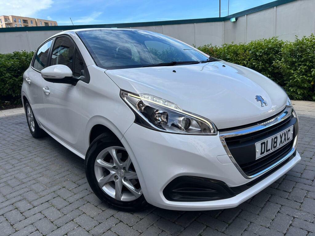 Peugeot 208 Active White #10