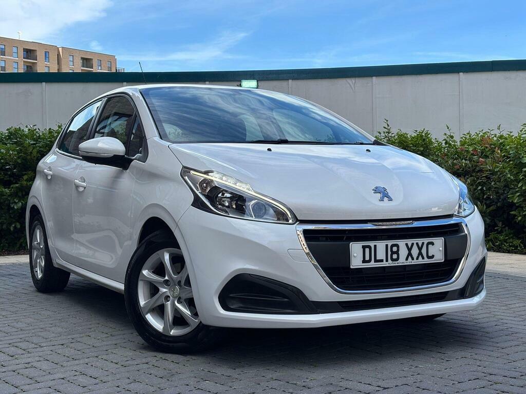 Peugeot 208 Active White #8